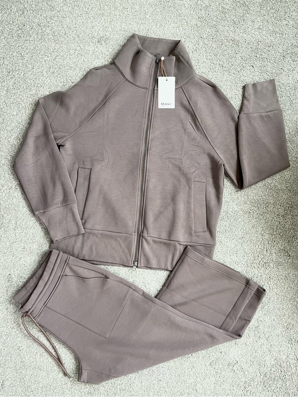 NWT Quince Womens Cloud Comfort Sweatshirt & Pants Set in Taupe Size M and XL